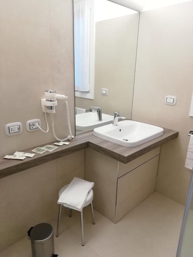 Delta Hotel Apartments Сан-Донато-Миланезе Экстерьер фото