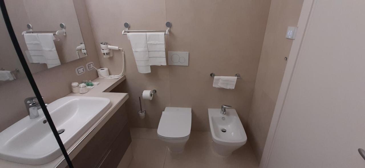 Delta Hotel Apartments Сан-Донато-Миланезе Экстерьер фото